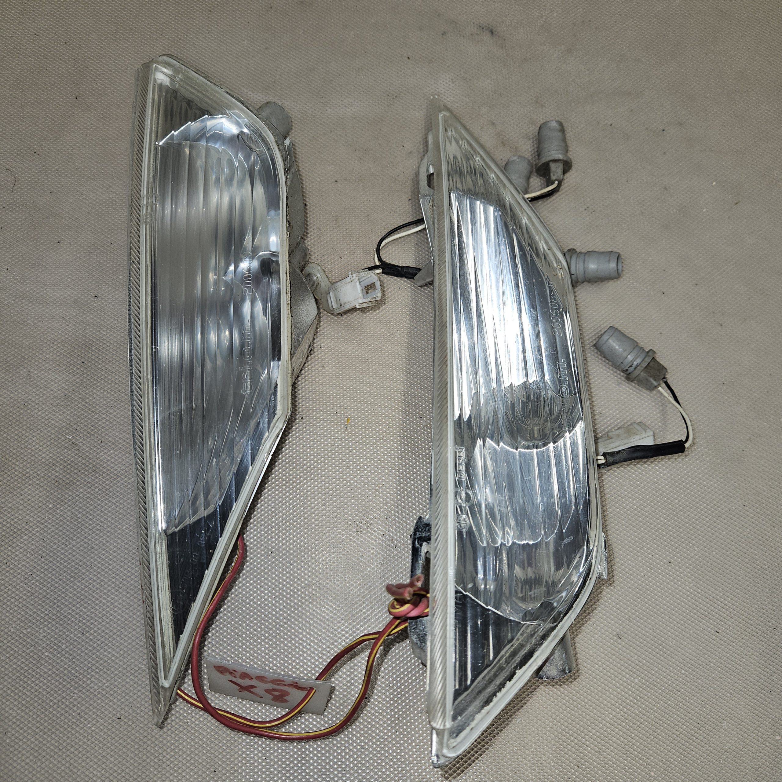 Paire clignotants d'occasion Piaggio 125cc X8 (2005)