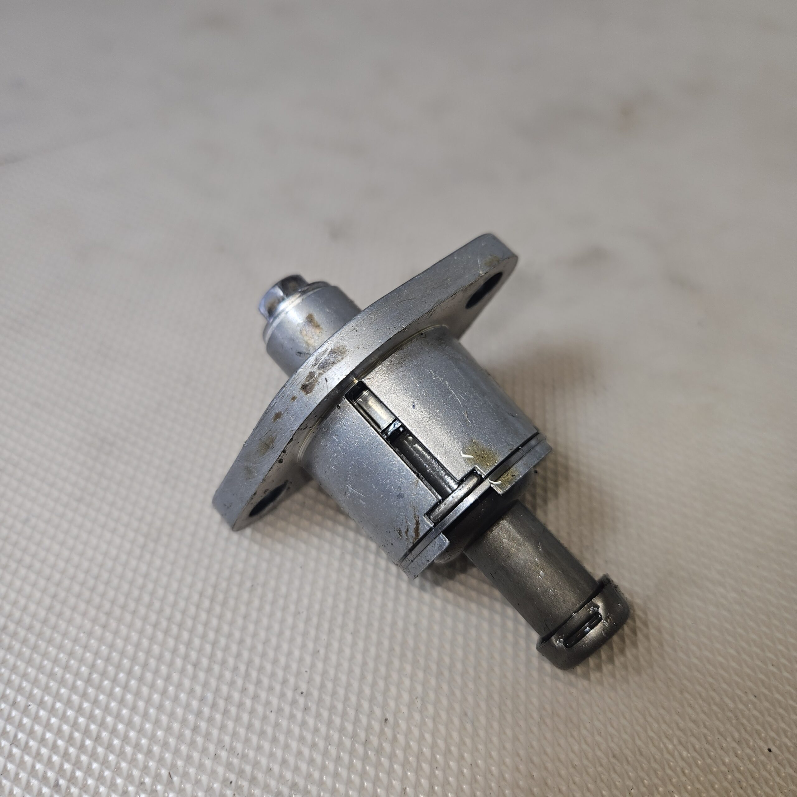 Tendeur de chaîne de distribution d’occasion pour Honda 450 CR-F 2016, testé et fonctionnel.