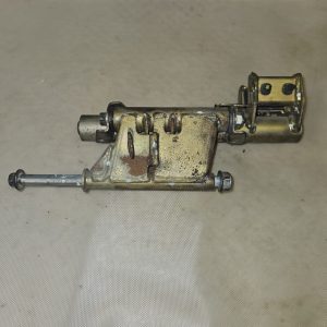 Balancier support moteur d’occasion Honda Pantheon 125 2000