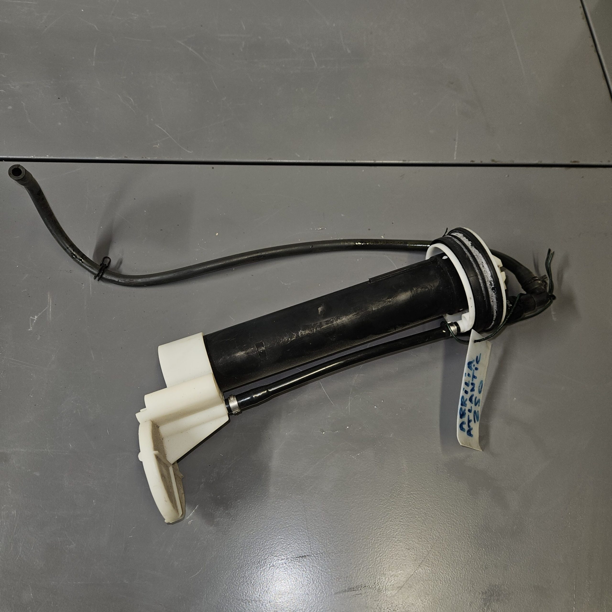Pompe essence Aprilia Atlantic 125 2003 d’occasion