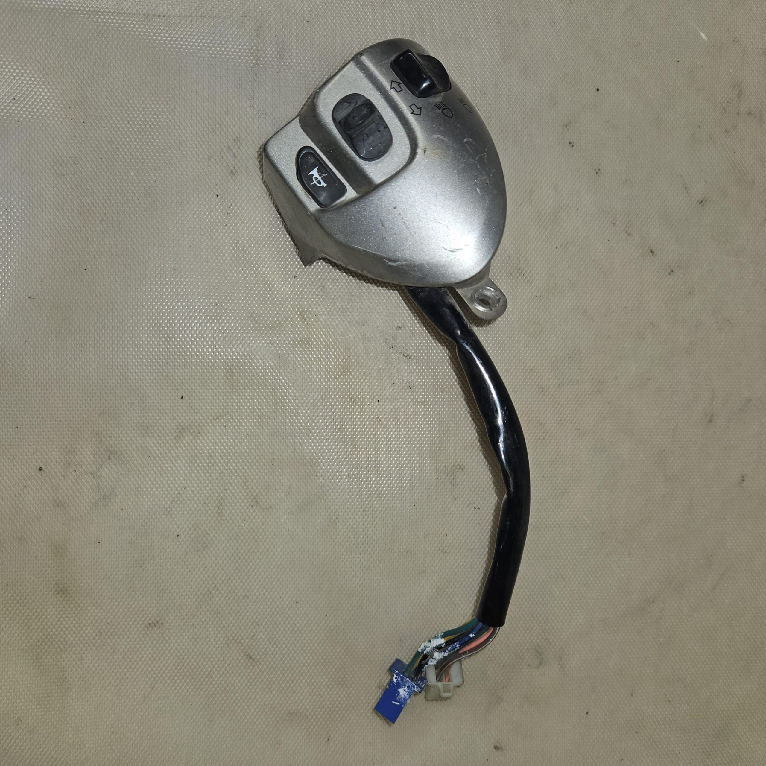 Commodo gauche MBK 125 Flame-X 2004