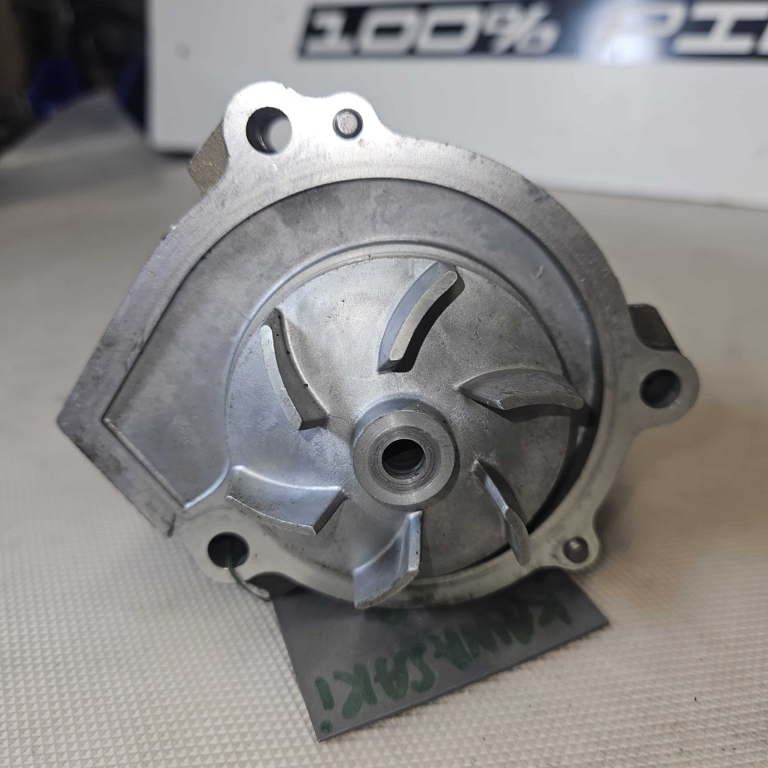 Pompe à eau Kawasaki ZX-6R 600 2000
