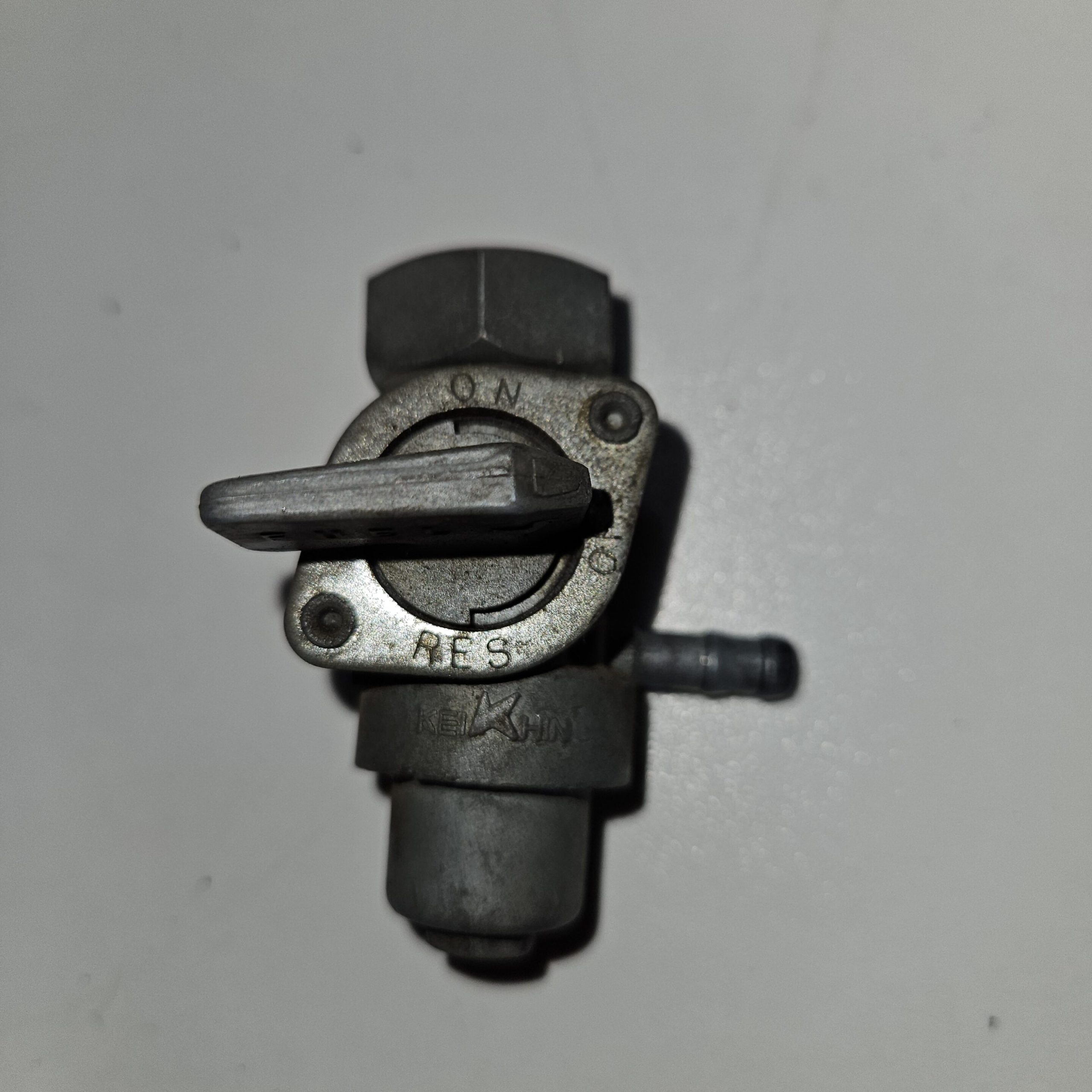 Robinet d’essence Honda 200 MTX 1983 d’occasion