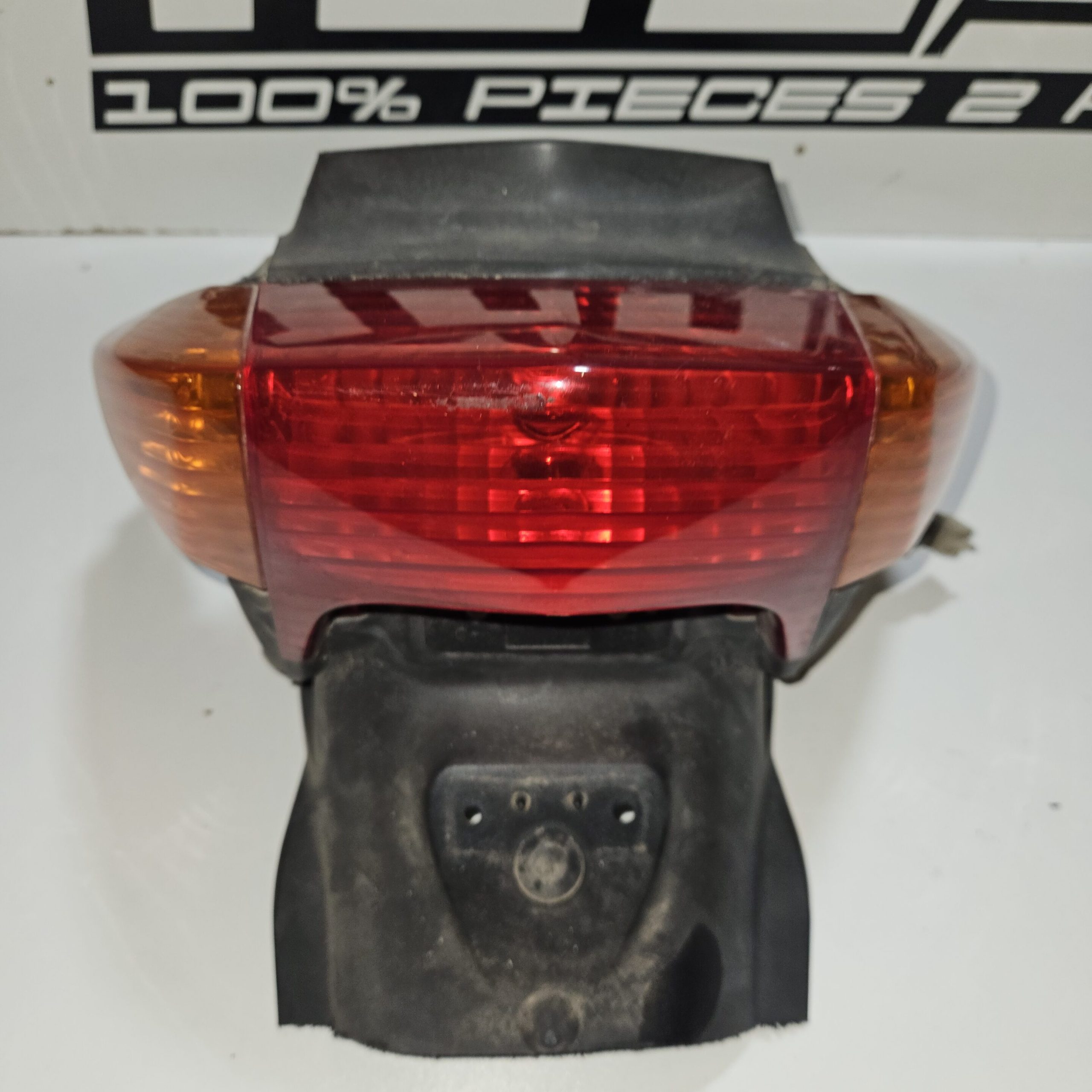 Feu arrière MBK 125 Flame X 2004 d’occasion