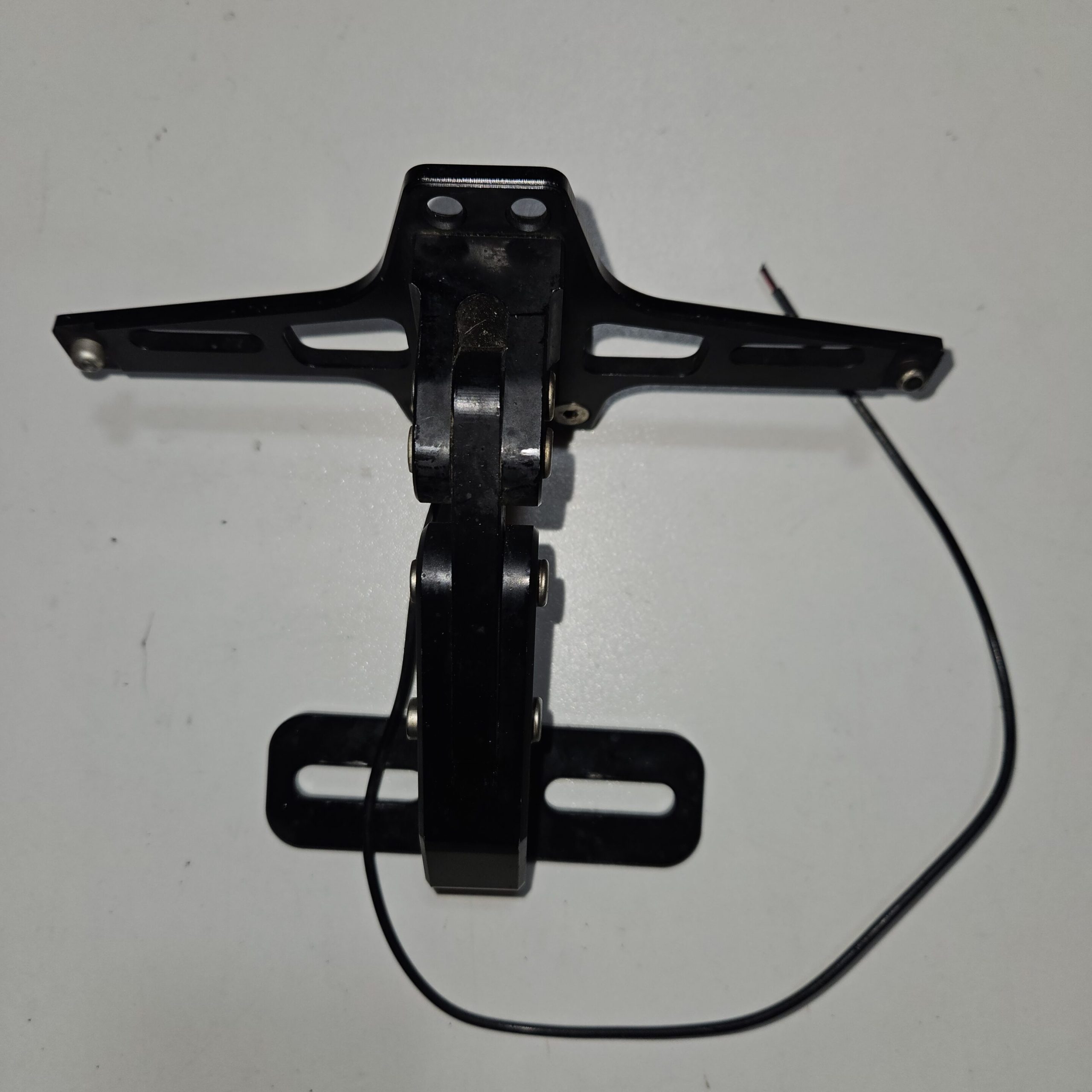 Support plaque immatriculation adaptable Yamaha 530 TMAX 2016 d’occasion