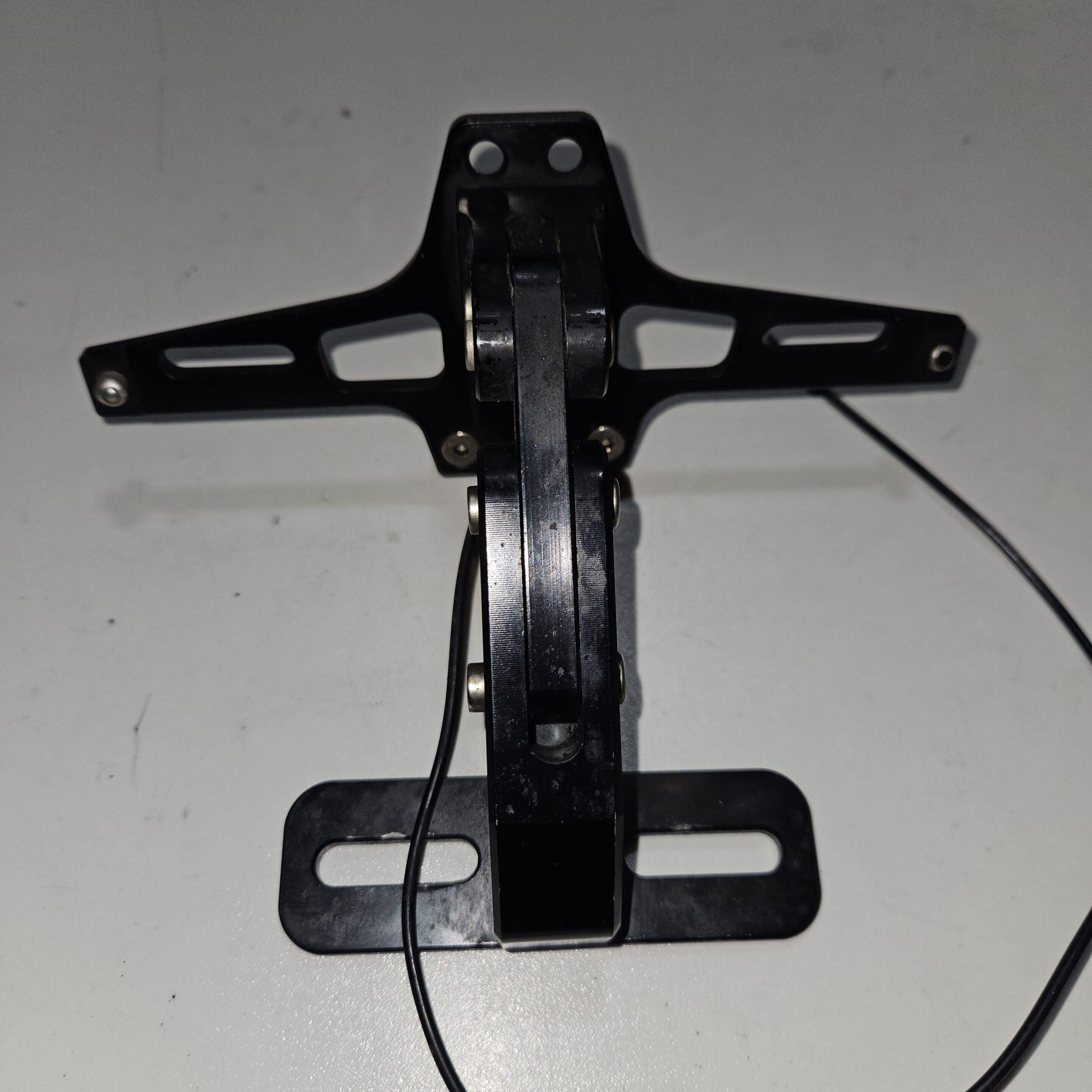 Support plaque immatriculation adaptable Yamaha 530 TMAX 2016 d’occasion