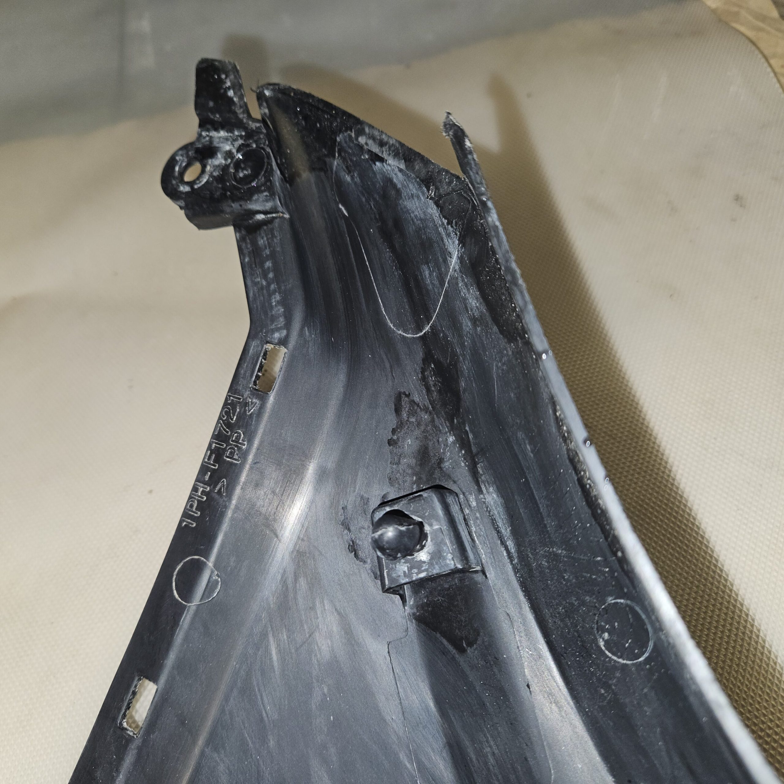 Carénage latéral droit MBK Nitro Yamaha Aerox depuis 2013 d’occasion
