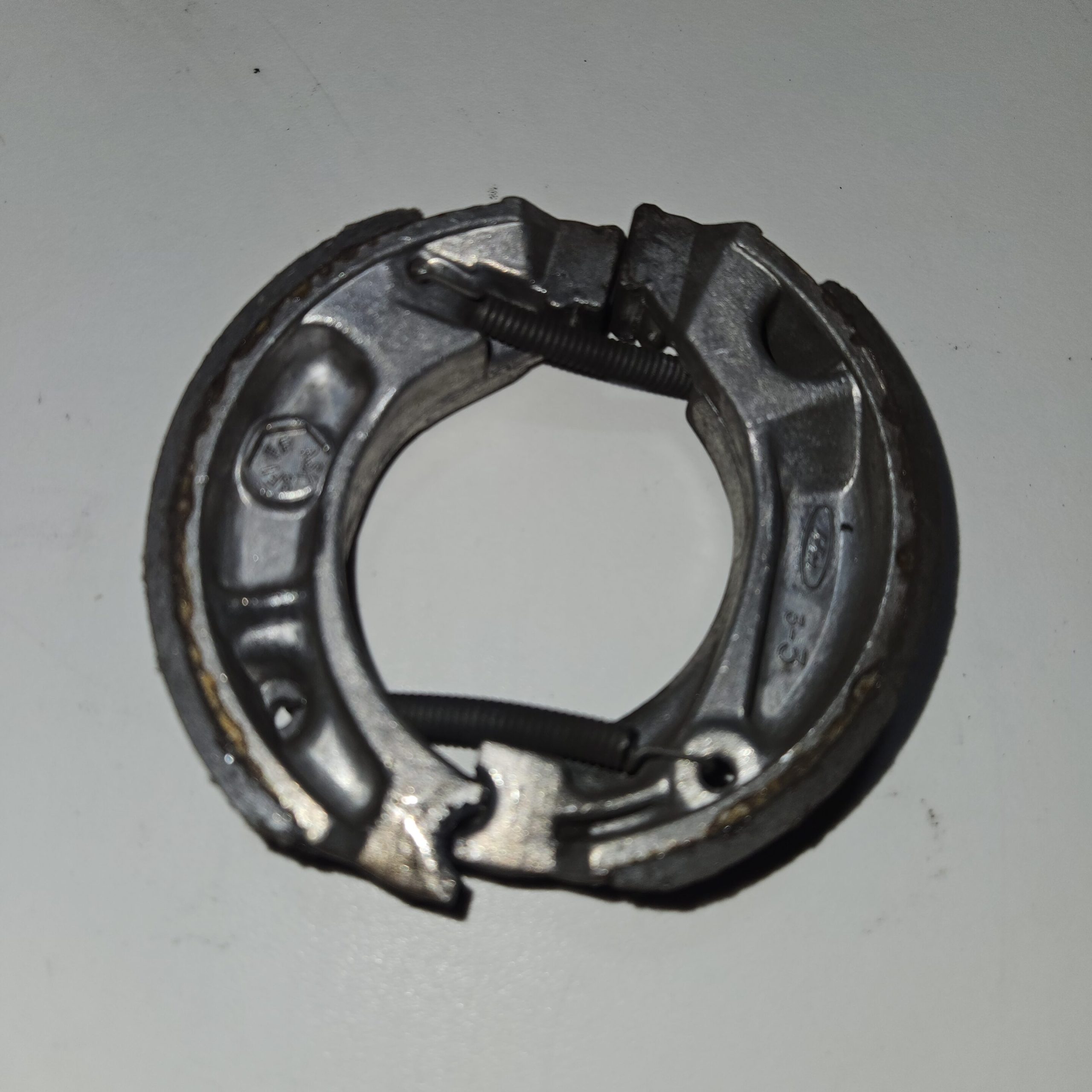 Mâchoire de frein arrière d’occasion Honda 200 MTX 1983