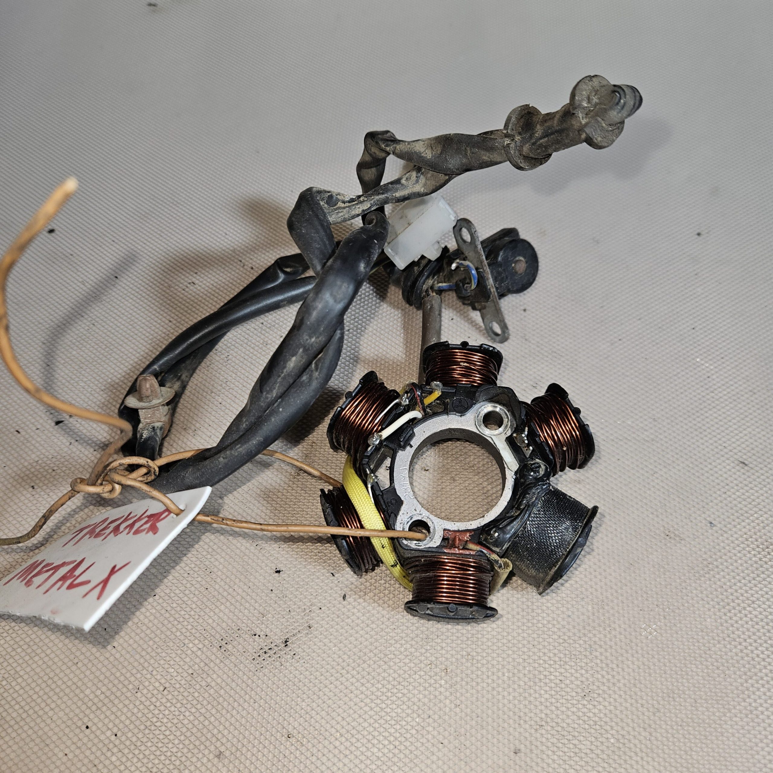 Stator d’occasion Peugeot 50 Trekker 2010