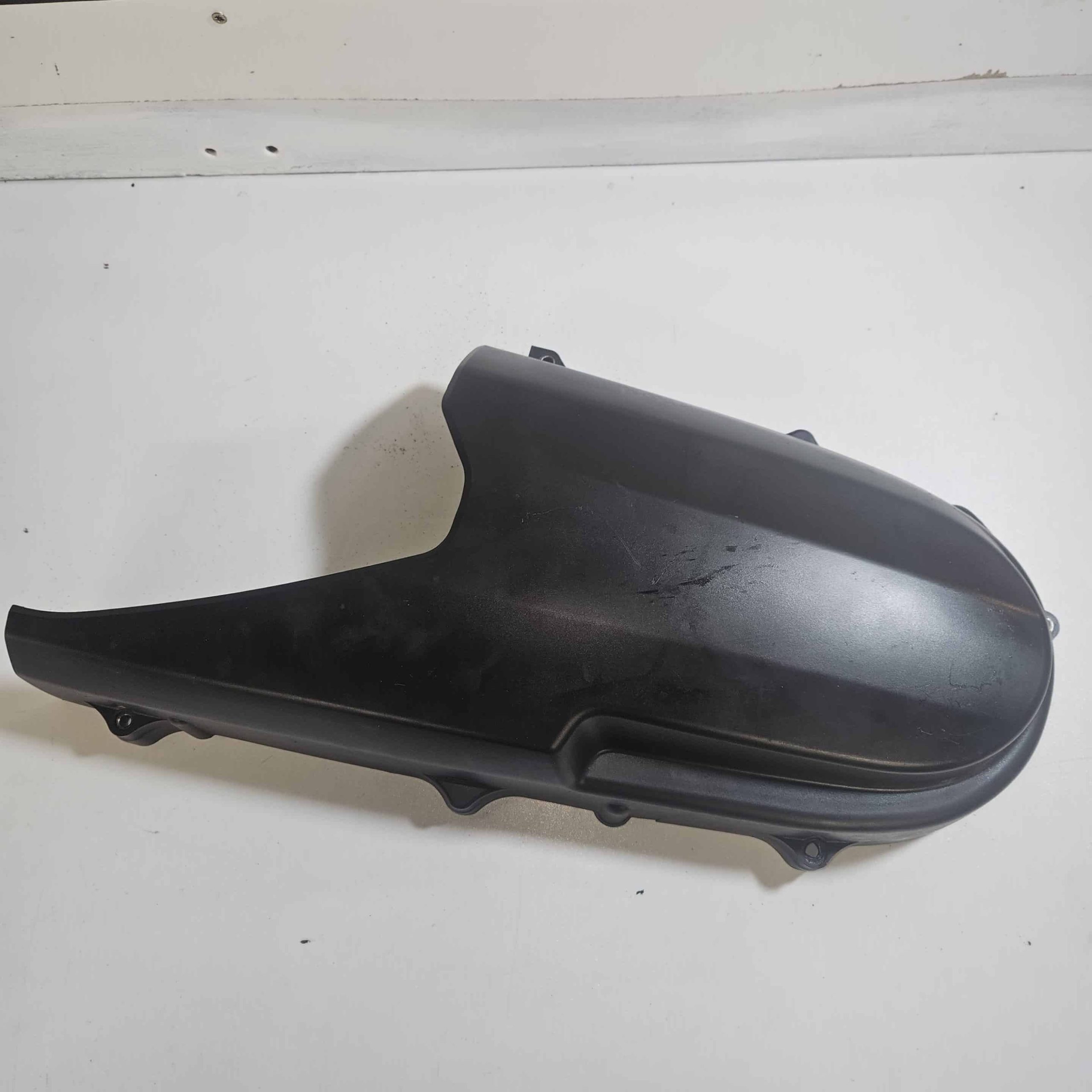 Plastique carter variateur Honda 400 Silver Wing 2007 d’occasion