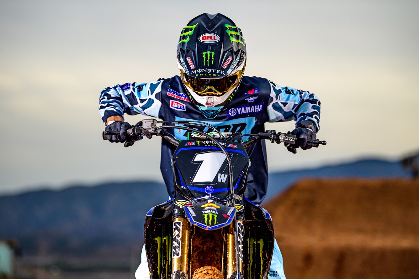 Plaque Numero Frontale STADIUM YAMAHA YZF19 - Blanc 2018-2023 – Image 2